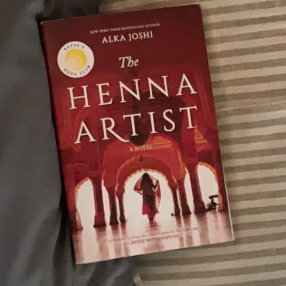 The Henna Artist book